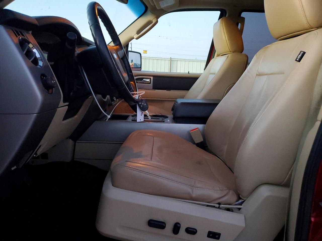2016 FORD EXPEDITION XLT photo 13
