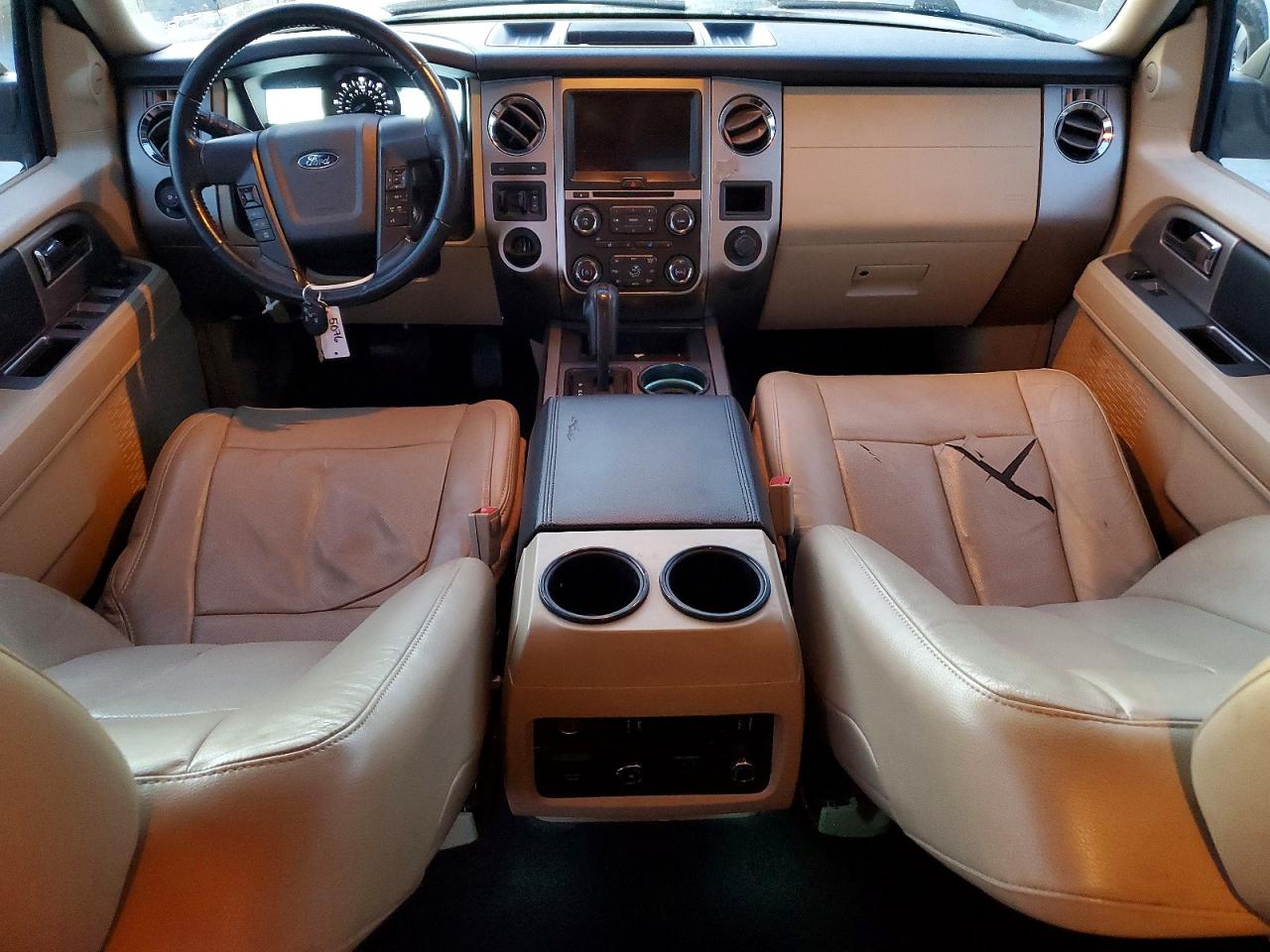 2016 FORD EXPEDITION XLT photo 15