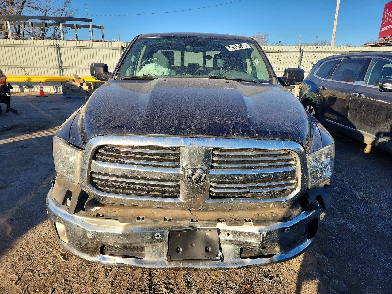 2017 RAM 1500 SLT photo 5