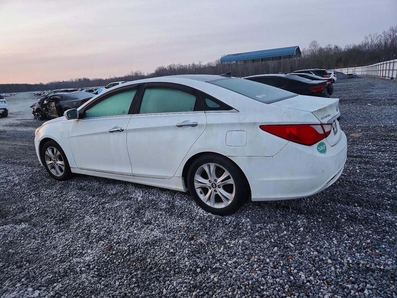 2012 HYUNDAI SONATA SE photo 2