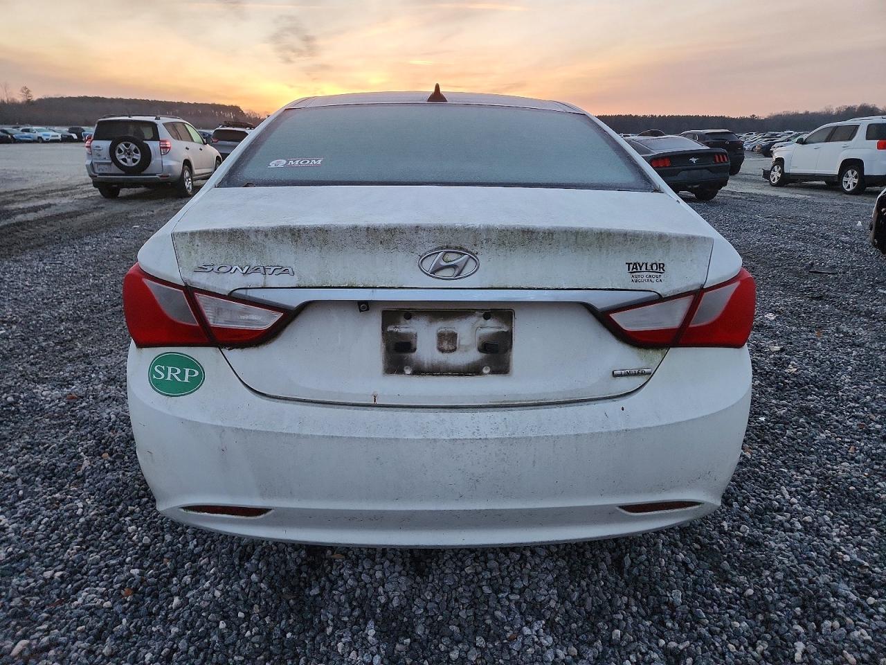 2012 HYUNDAI SONATA SE photo 6