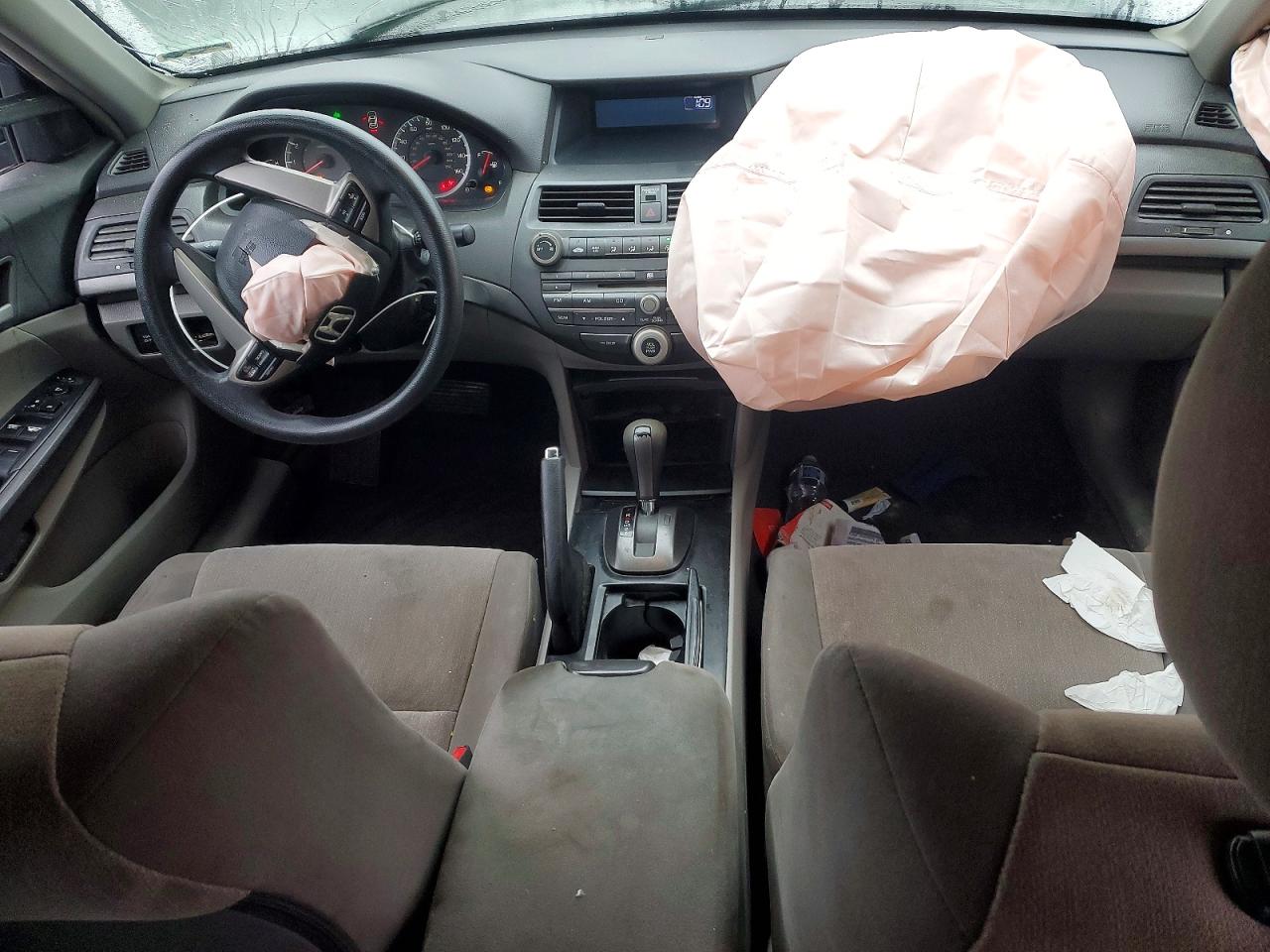 2009 HONDA ACCORD LXP photo 8