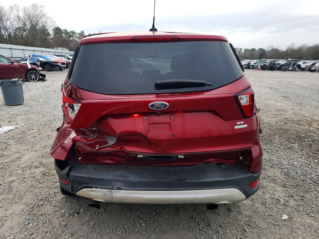2019 FORD ESCAPE SE photo 6