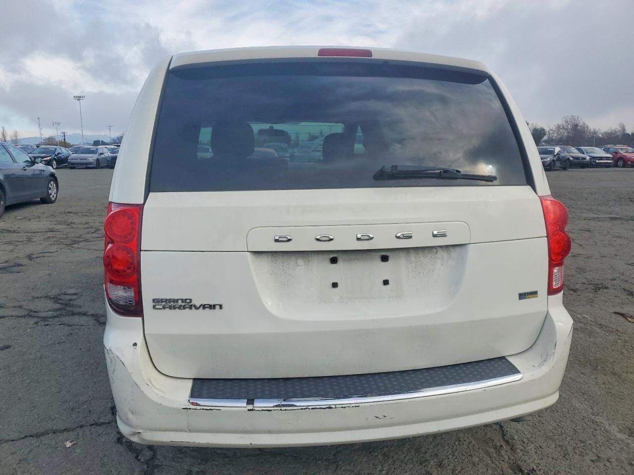 2012 DODGE GRAND CARAVAN SE photo 11