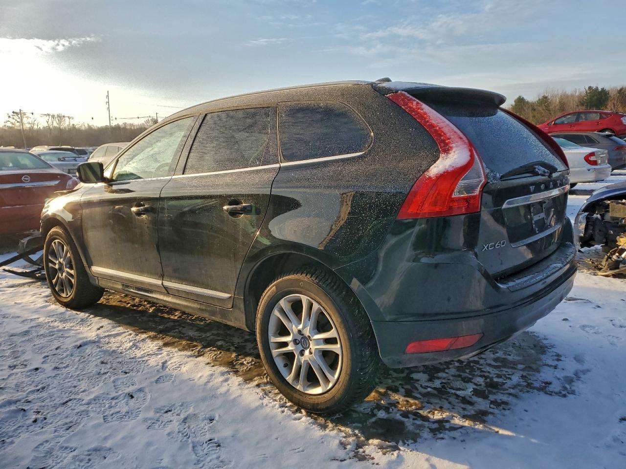 2015 VOLVO XC60 T5 PREMIER photo 2