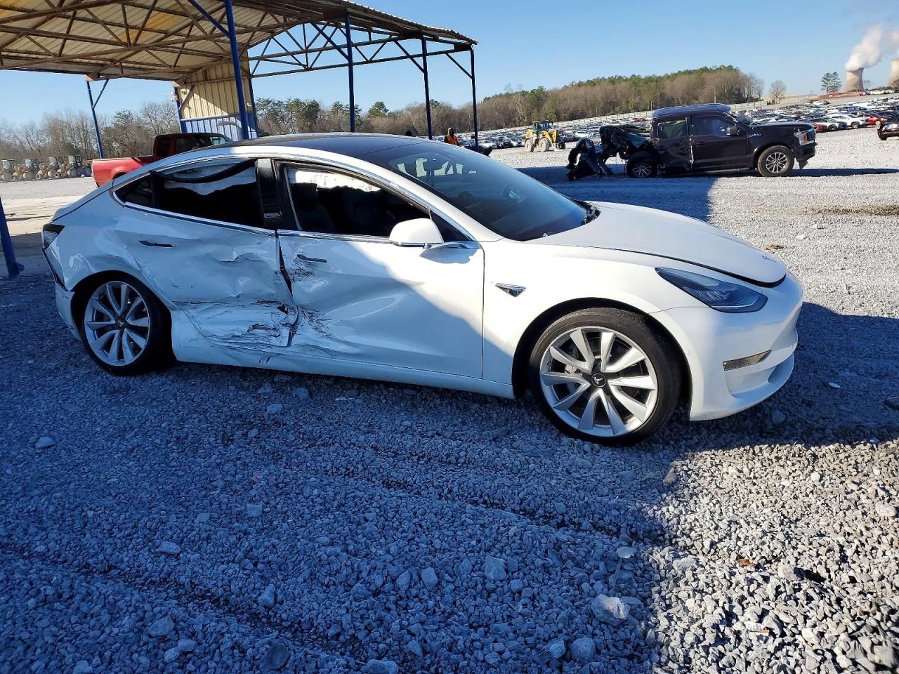 2019 TESLA MODEL 3 photo 4