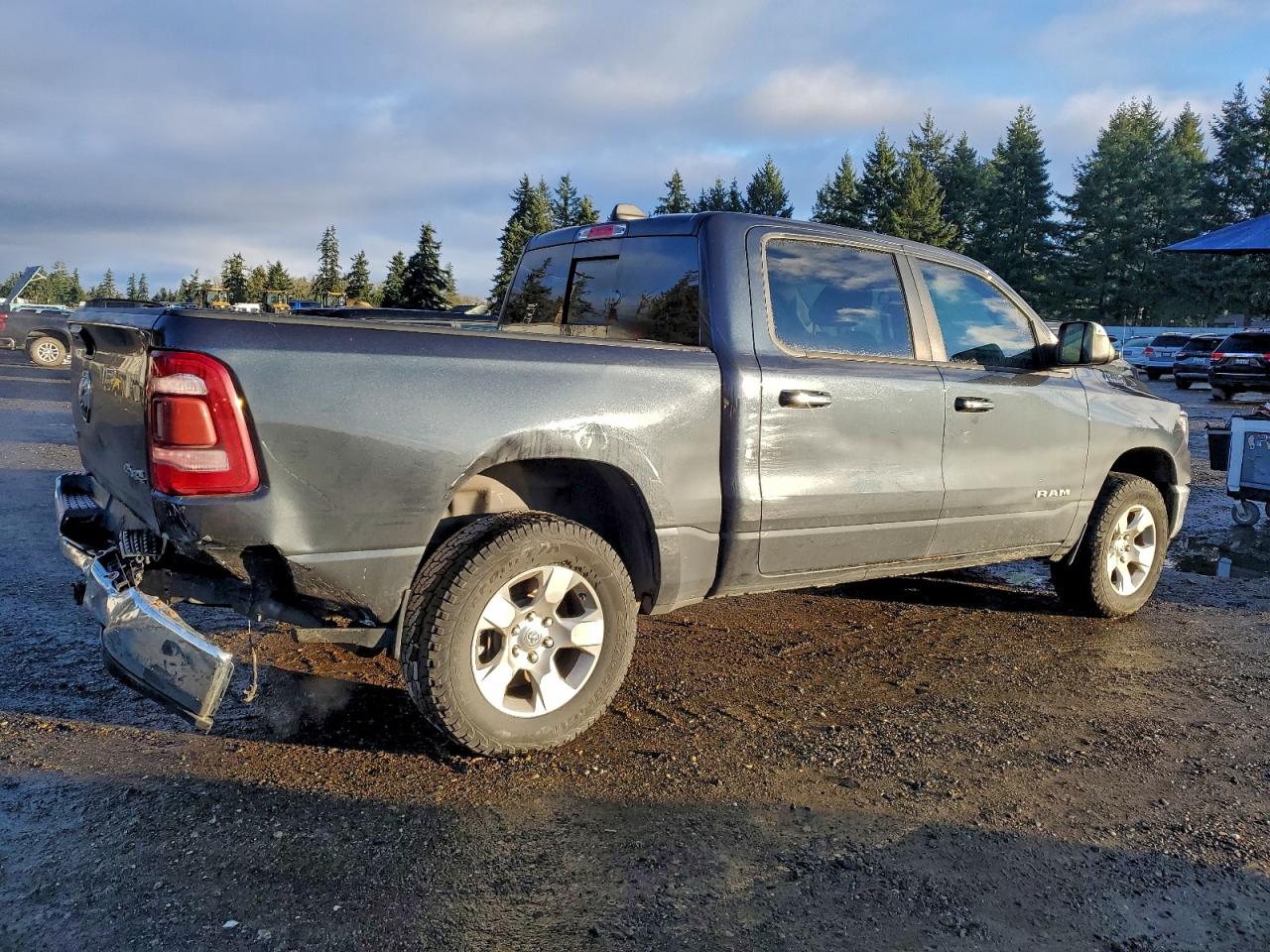 2019 RAM 1500 BIG HORN/LONE STAR photo 3