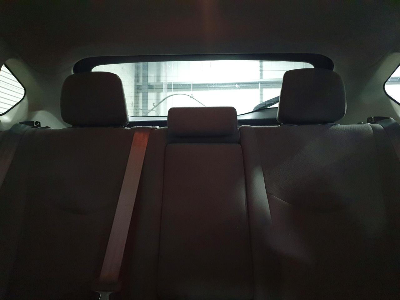 2011 TOYOTA PRIUS photo 10