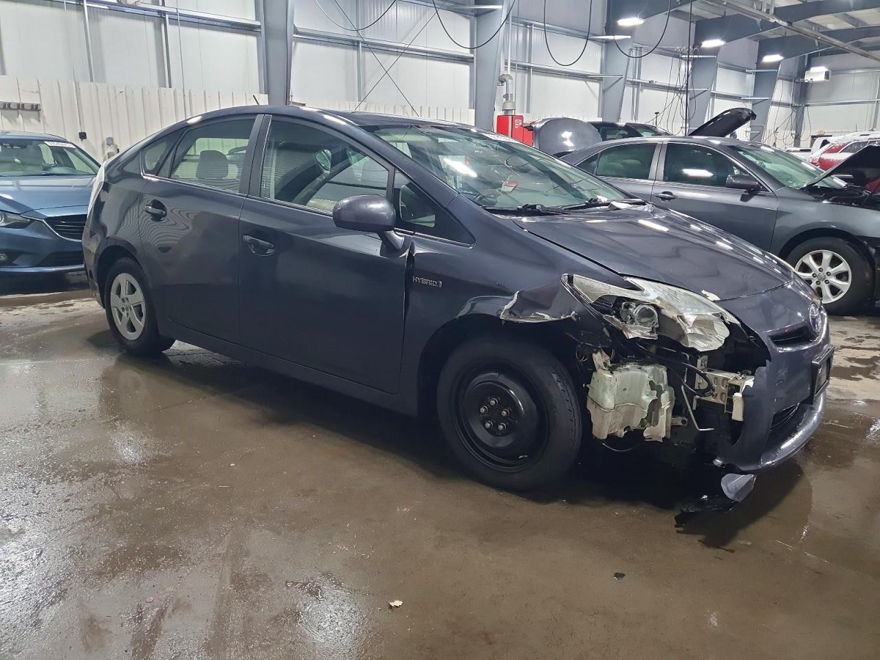 2011 TOYOTA PRIUS photo 4