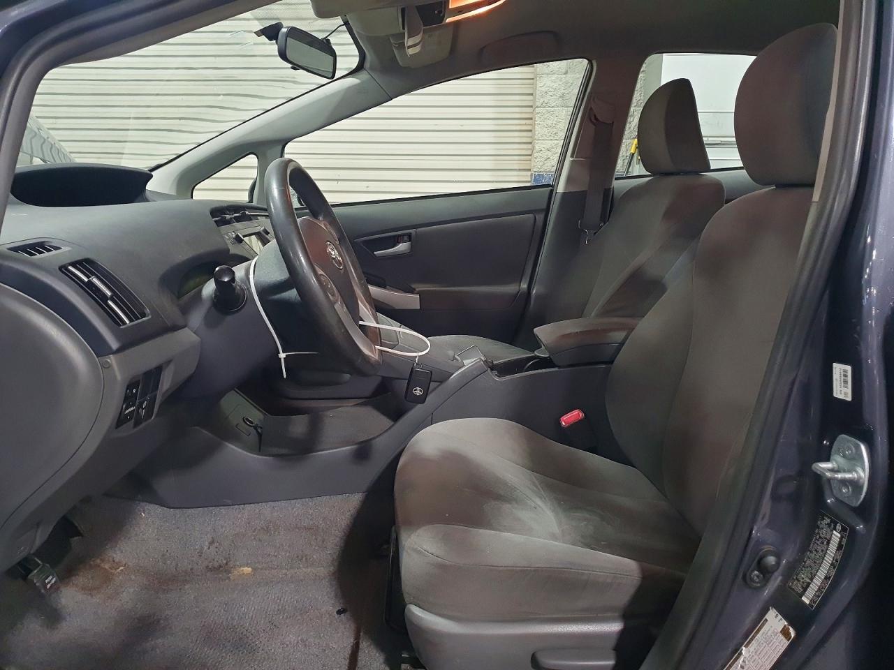 2011 TOYOTA PRIUS photo 7