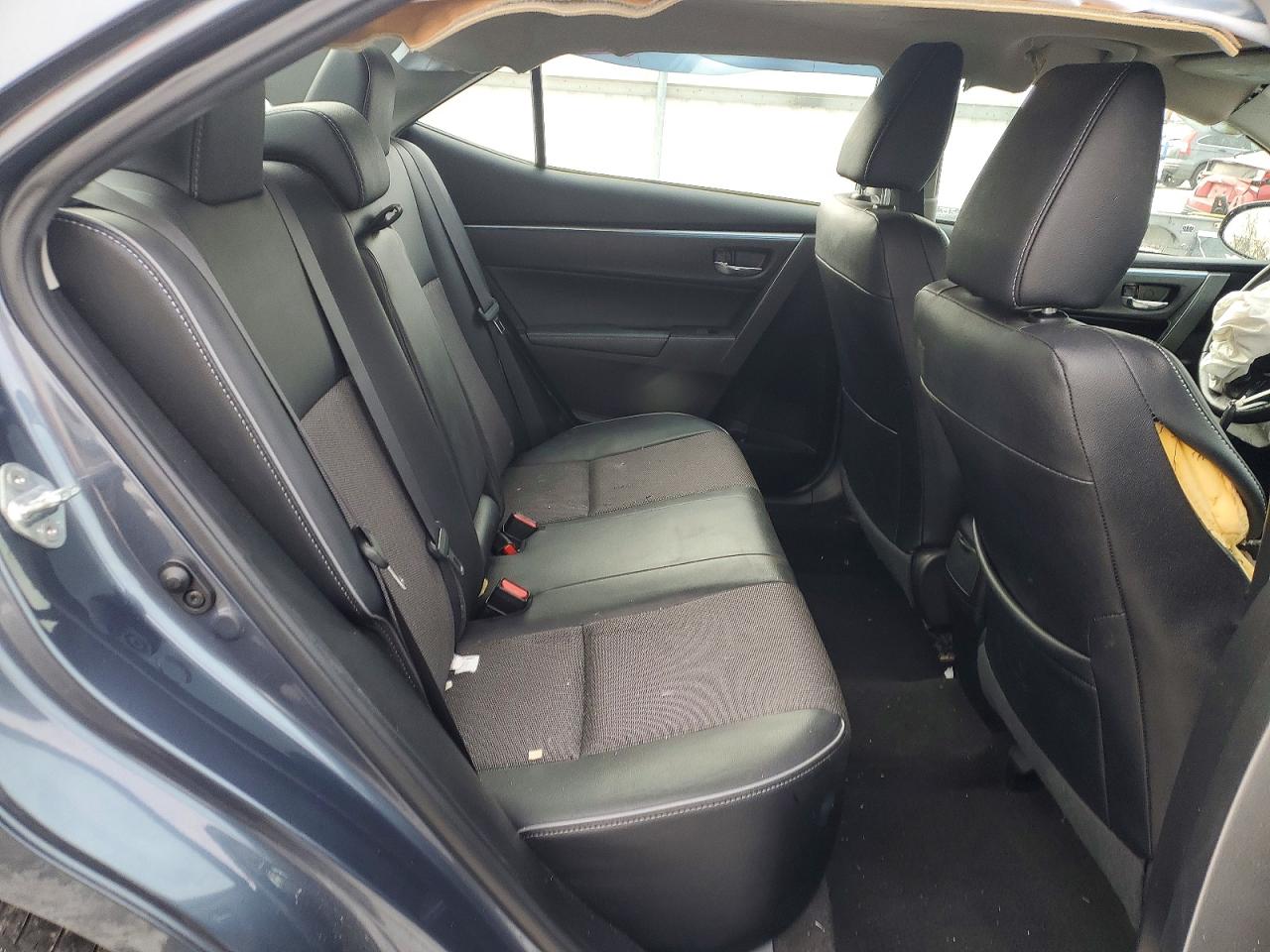 2016 TOYOTA COROLLA photo 10