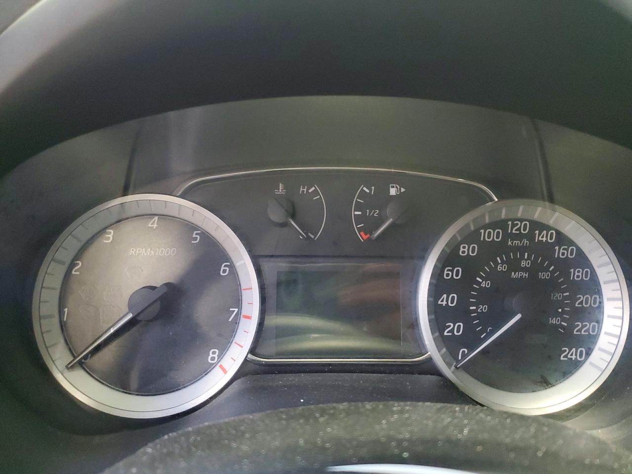 2013 NISSAN SENTRA S photo 9