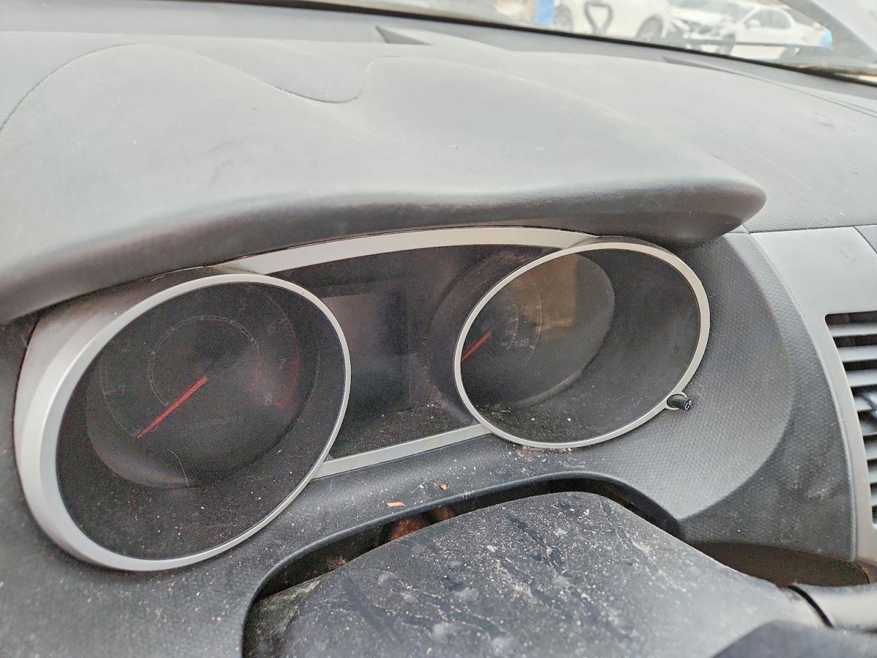 2010 MITSUBISHI OUTLANDER SE photo 17