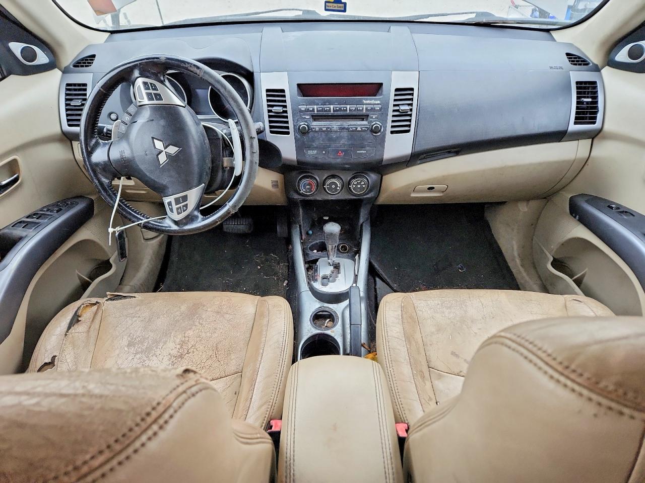 2010 MITSUBISHI OUTLANDER SE photo 15