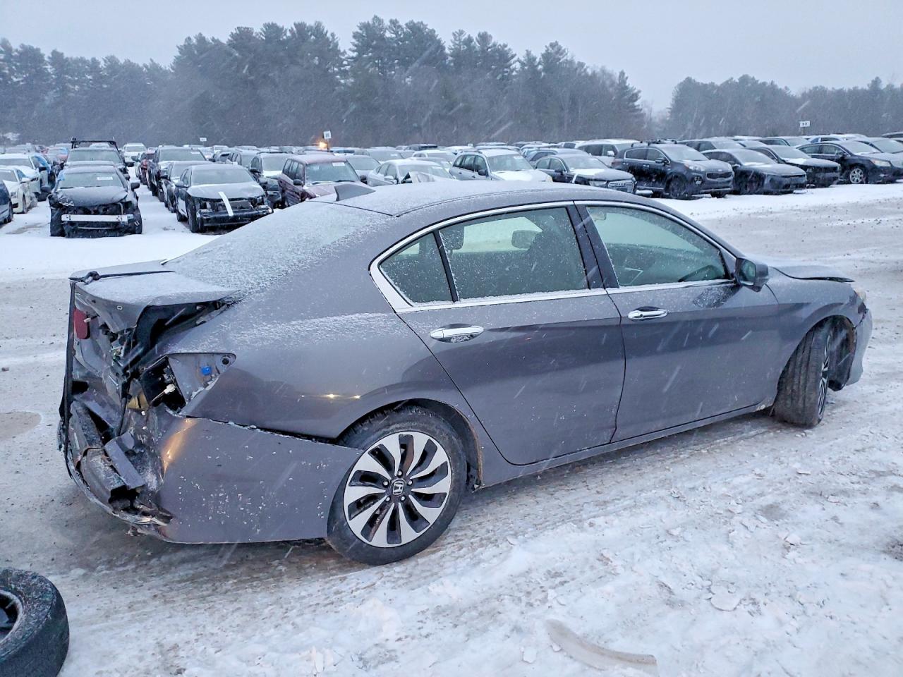 2017 HONDA ACCORD HYBRID photo 3