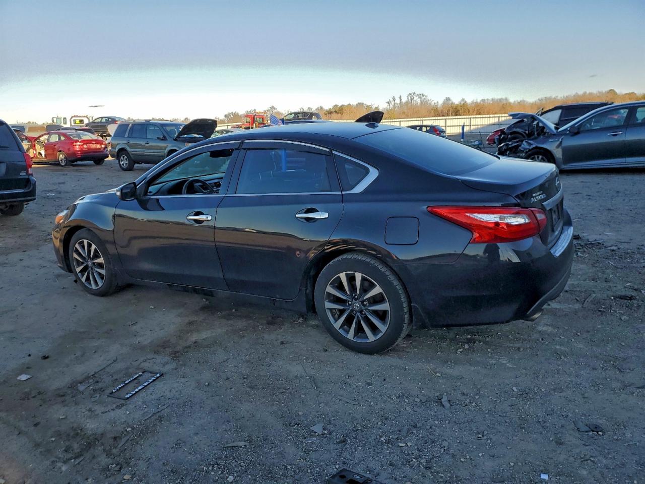 2017 NISSAN ALTIMA 2.5 photo 2