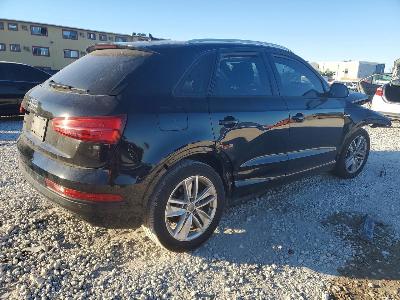 2018 AUDI Q3 PREMIUM photo 3