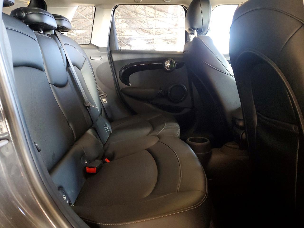 2016 MINI COOPER S photo 10