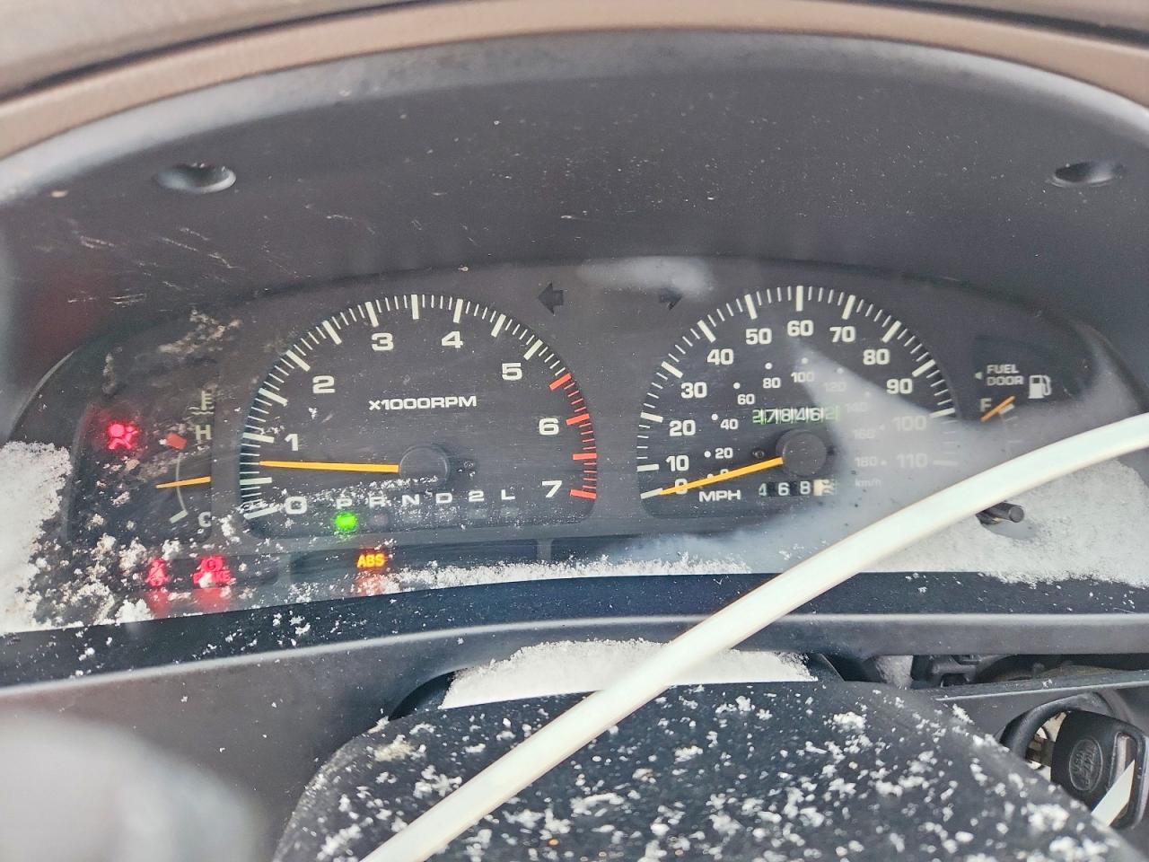 1998 TOYOTA 4RUNNER SR5 photo 9