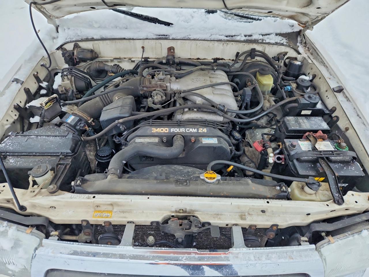 1998 TOYOTA 4RUNNER SR5 photo 11