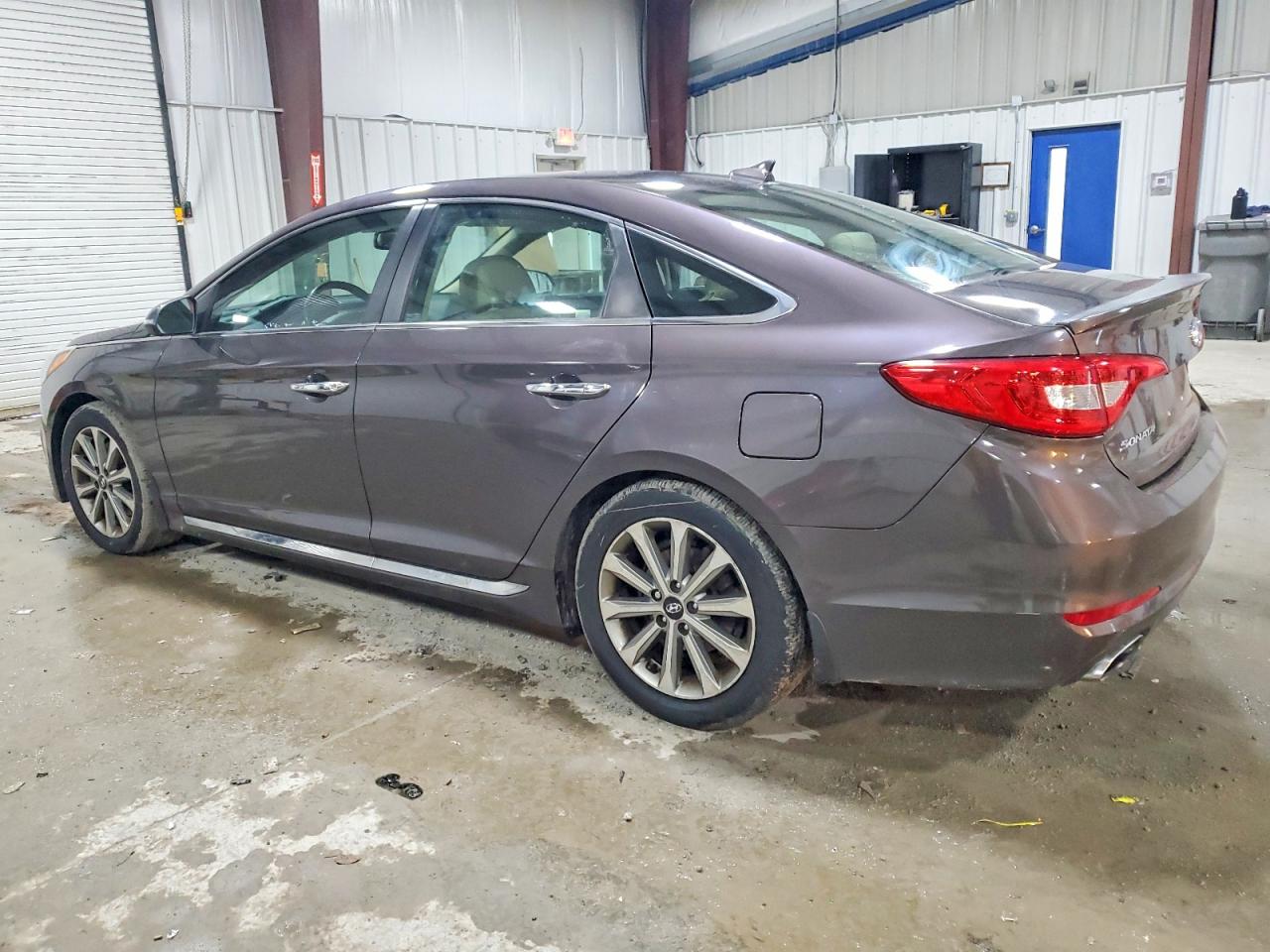 2017 HYUNDAI SONATA SPORT photo 2