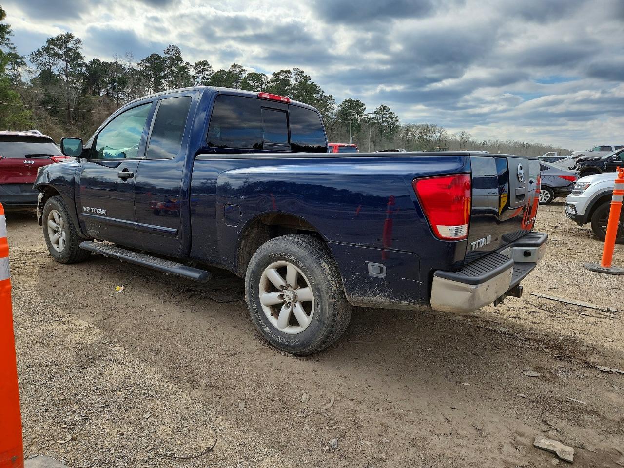 2012 NISSAN TITAN S photo 2