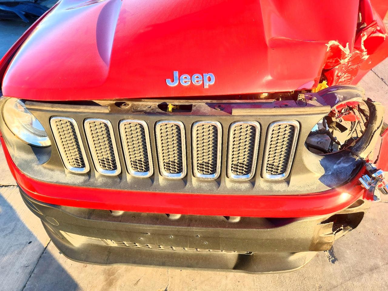 2017 JEEP RENEGADE LATITUDE photo 12