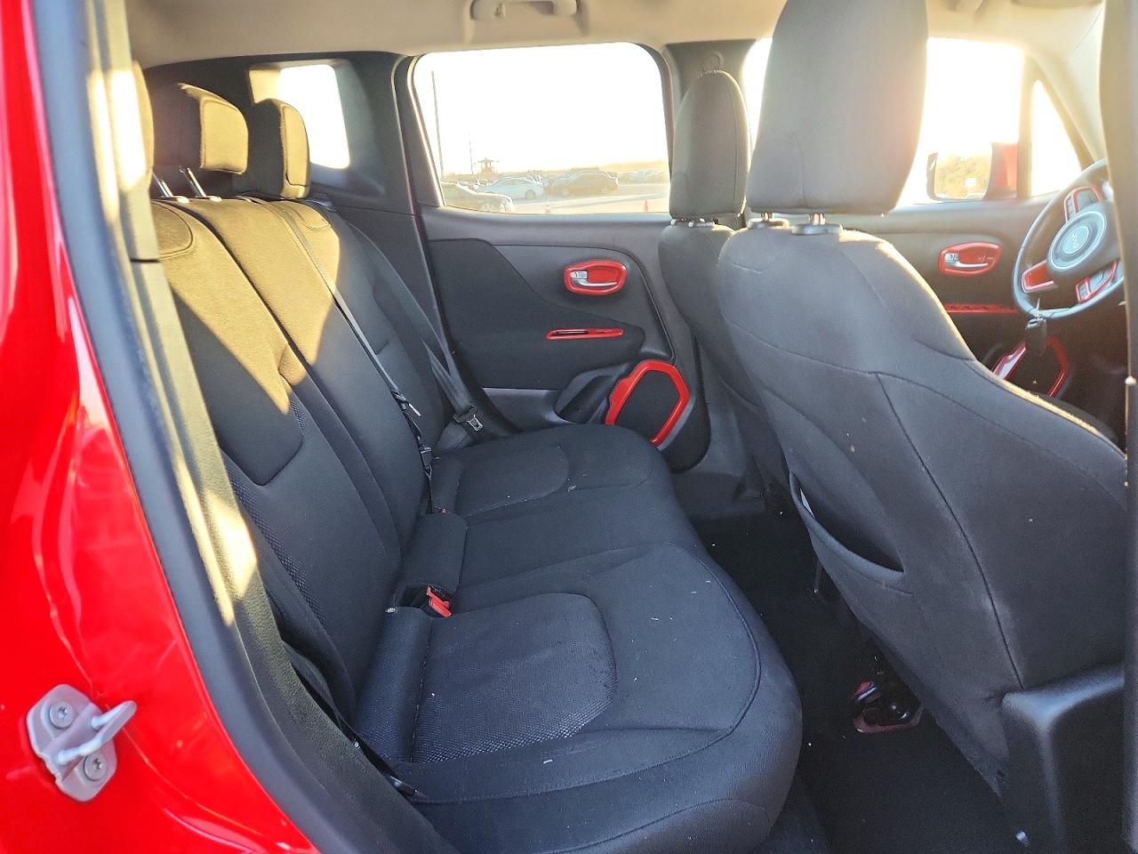 2017 JEEP RENEGADE LATITUDE photo 11