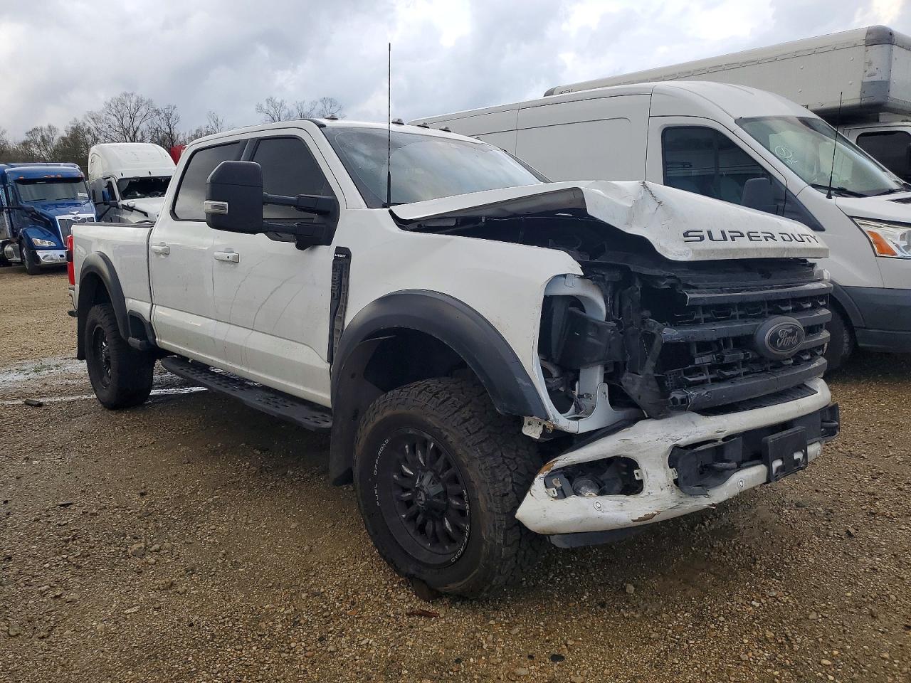 2023 FORD F350 SUPER DUTY photo 4