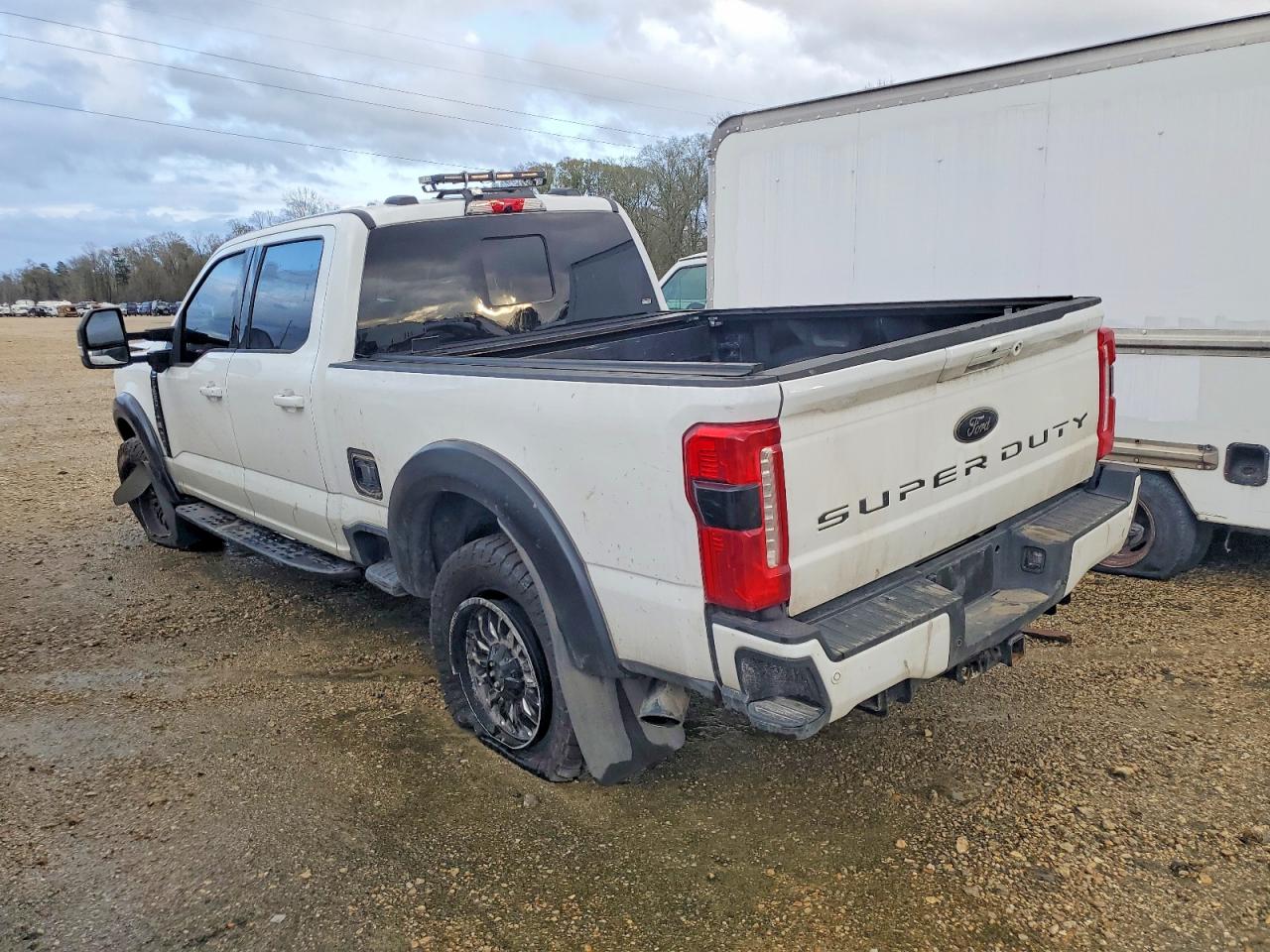 2023 FORD F350 SUPER DUTY photo 2