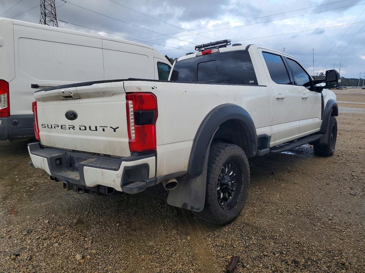 2023 FORD F350 SUPER DUTY photo 3