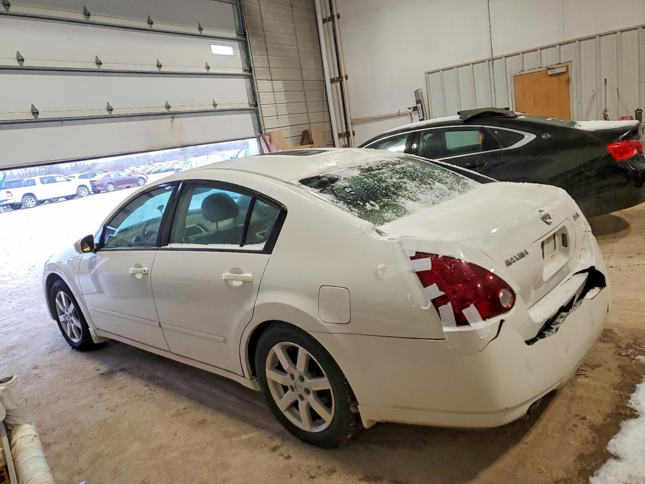 2006 NISSAN MAXIMA SE photo 2