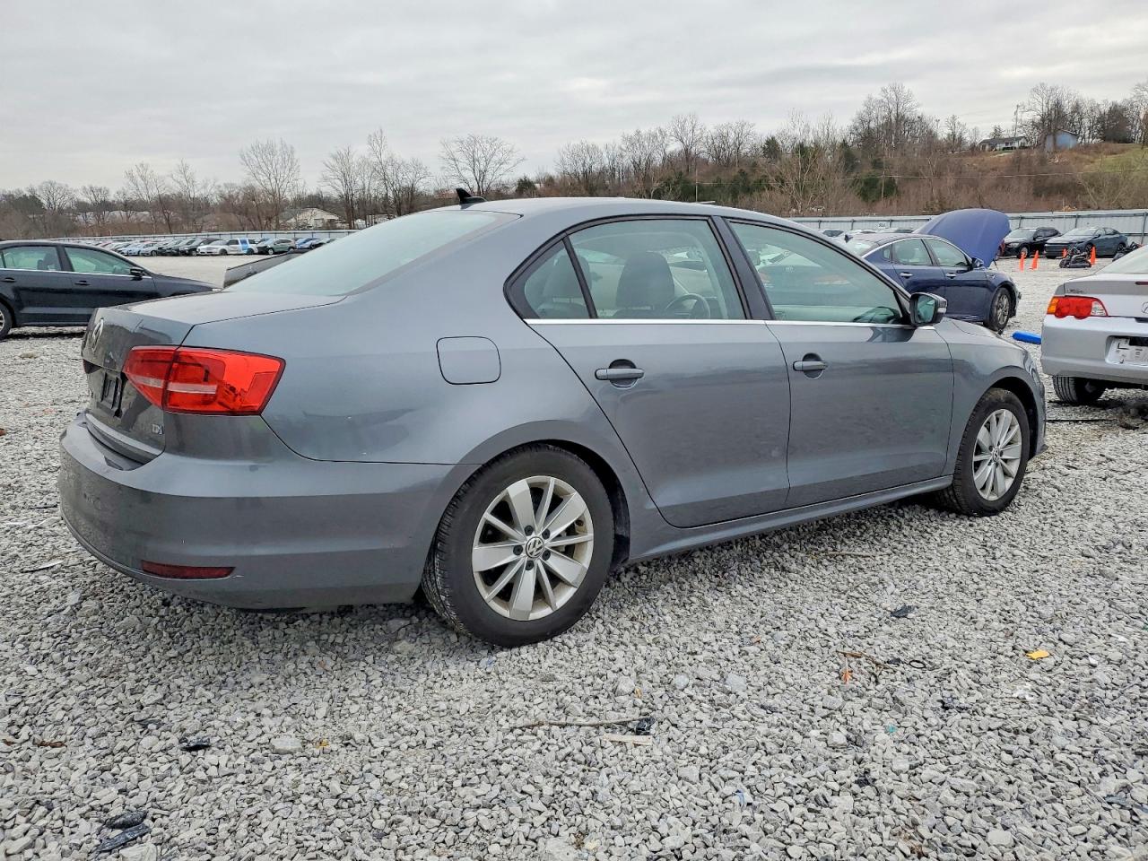 2015 VOLKSWAGEN JETTA TDI photo 3