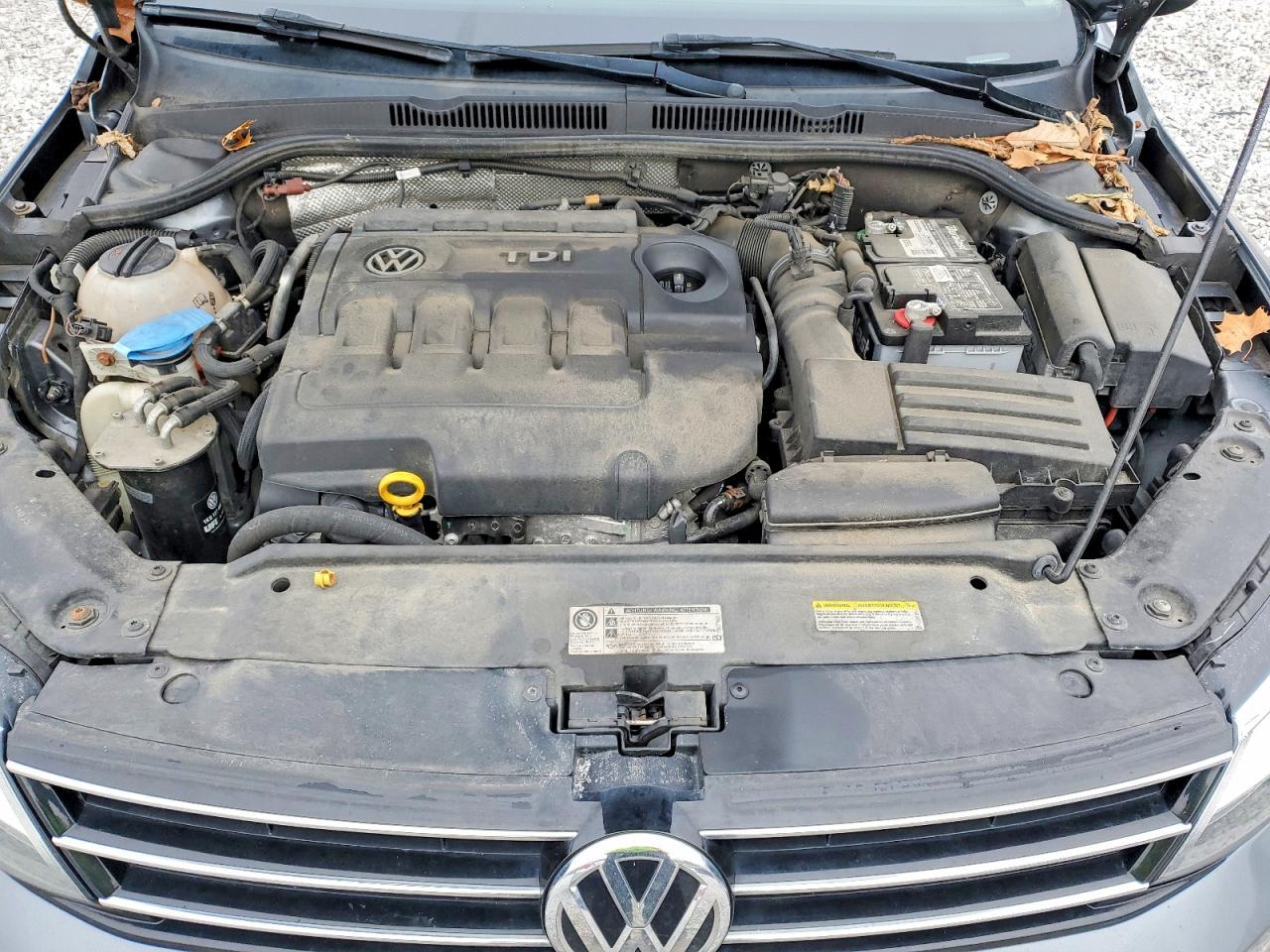 2015 VOLKSWAGEN JETTA TDI photo 11