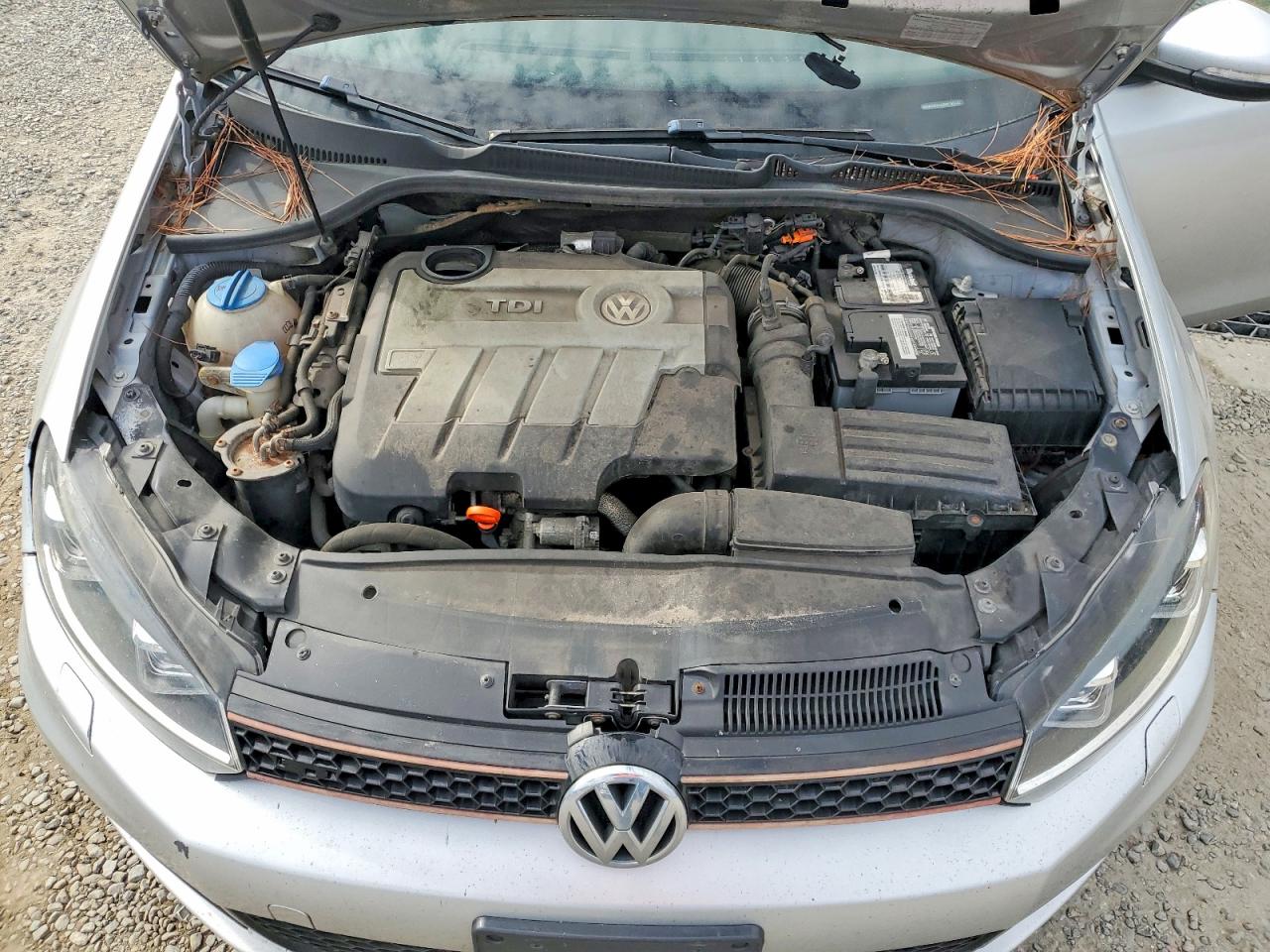 2011 VOLKSWAGEN GOLF photo 11
