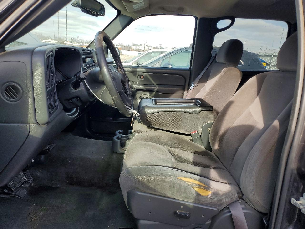 2004 GMC NEW SIERRA K1500 photo 7
