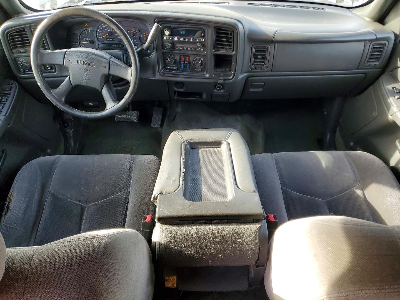2004 GMC NEW SIERRA K1500 photo 8