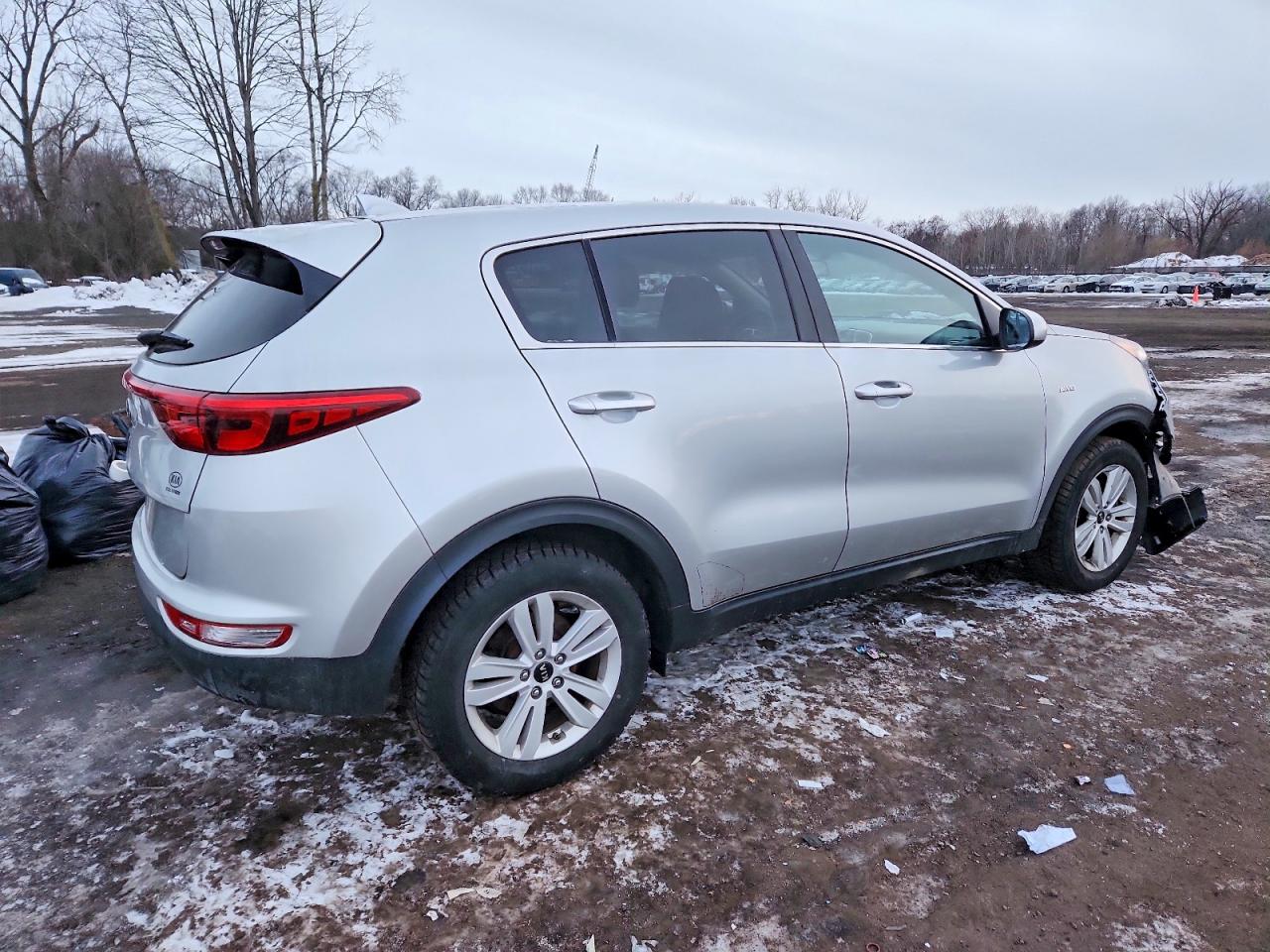 2019 KIA SPORTAGE LX photo 3