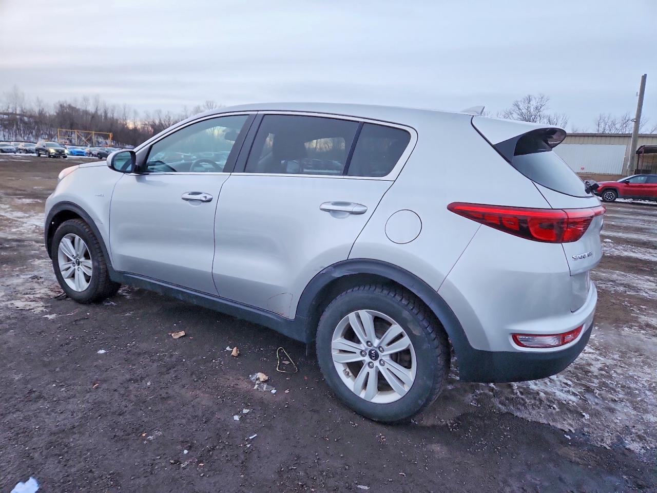 2019 KIA SPORTAGE LX photo 2