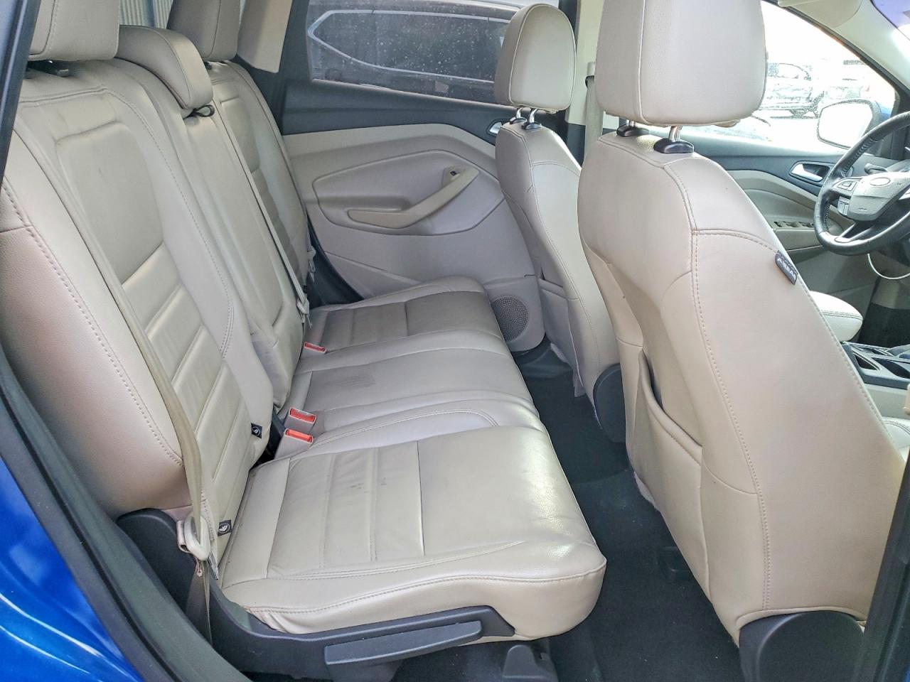 2017 FORD ESCAPE SE photo 11