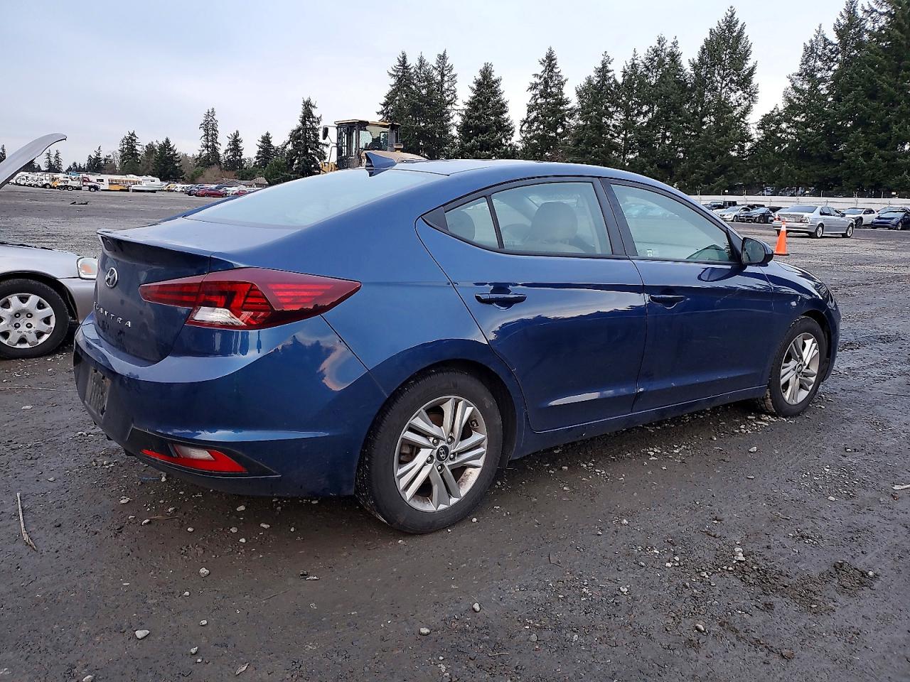 2020 HYUNDAI ELANTRA SEL photo 3