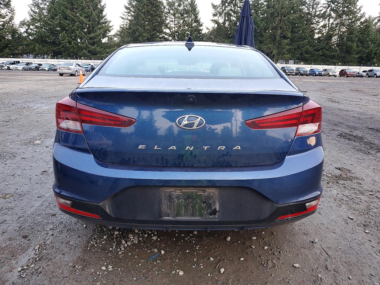 2020 HYUNDAI ELANTRA SEL photo 6