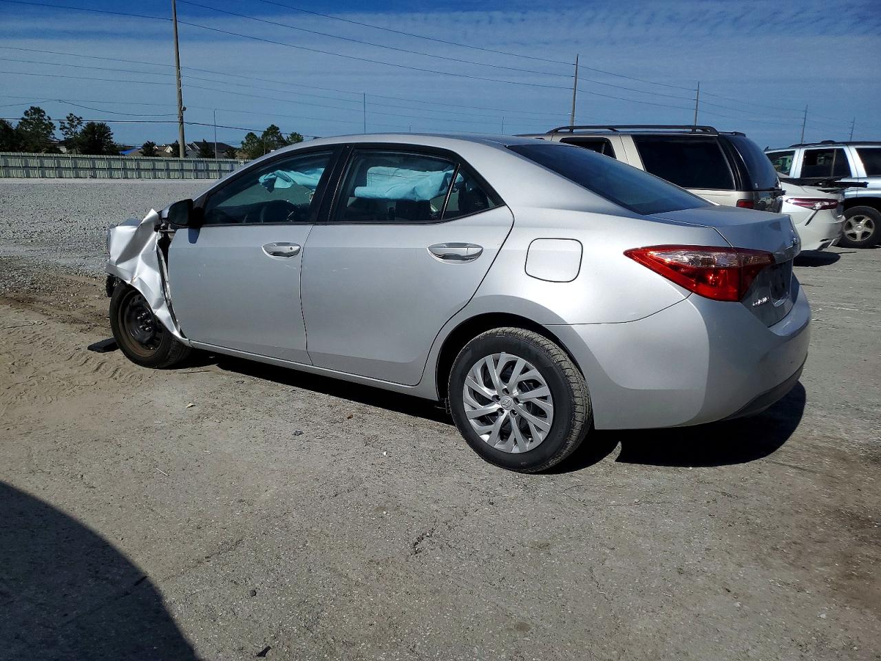 2018 TOYOTA COROLLA L photo 2