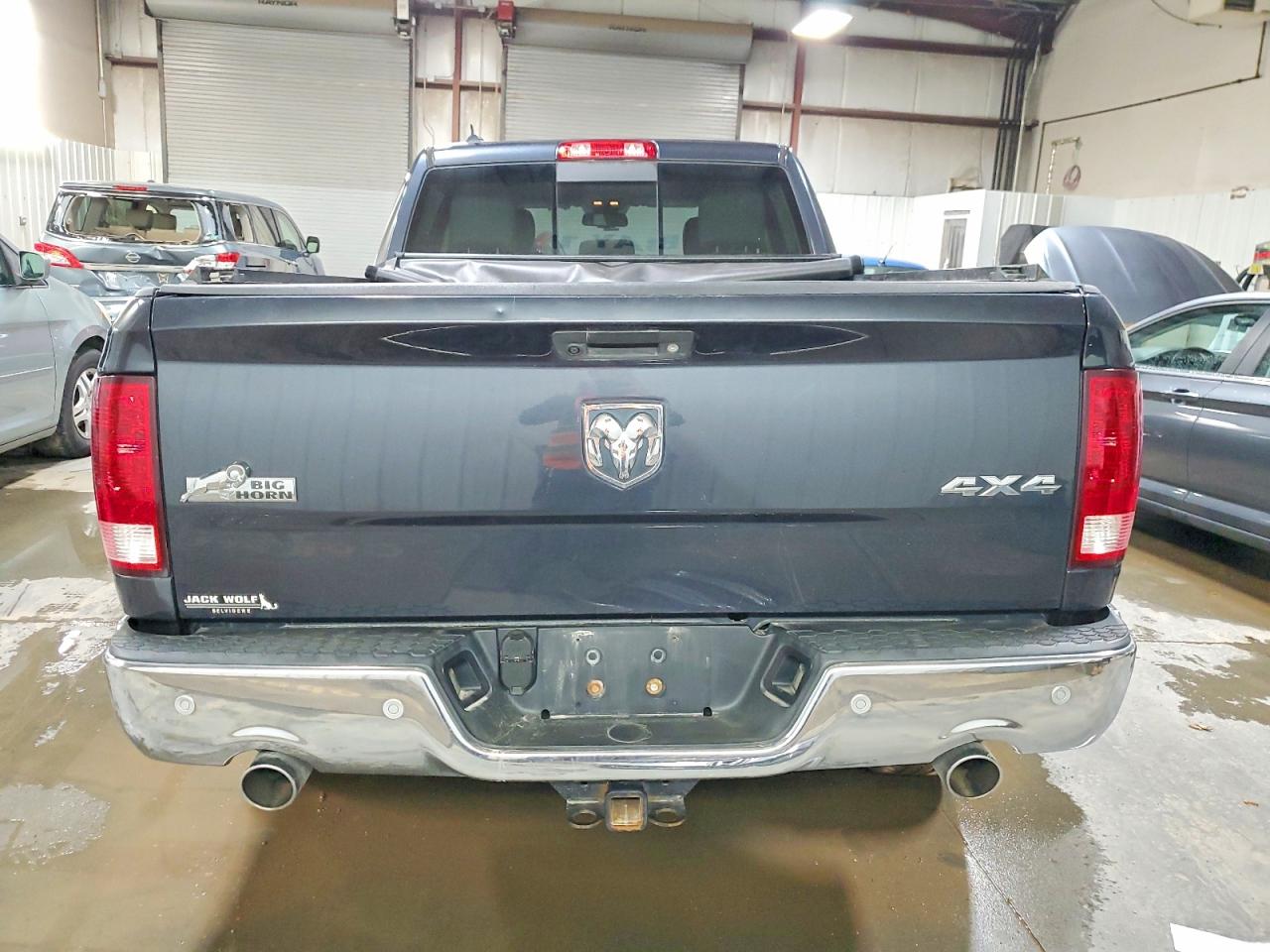 2015 RAM 1500 SLT photo 6