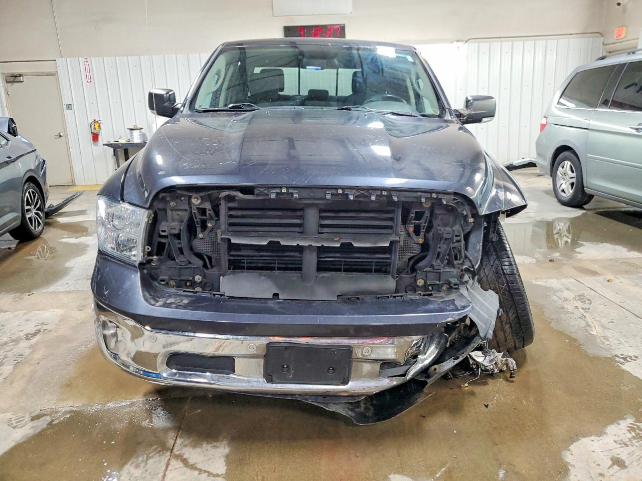 2015 RAM 1500 SLT photo 5
