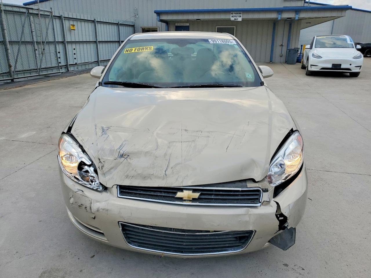 2011 CHEVROLET IMPALA LS photo 5