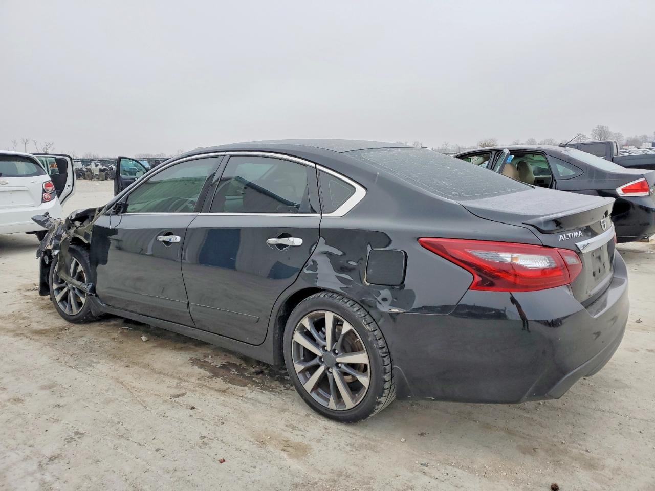 2017 NISSAN ALTIMA 2.5 photo 2