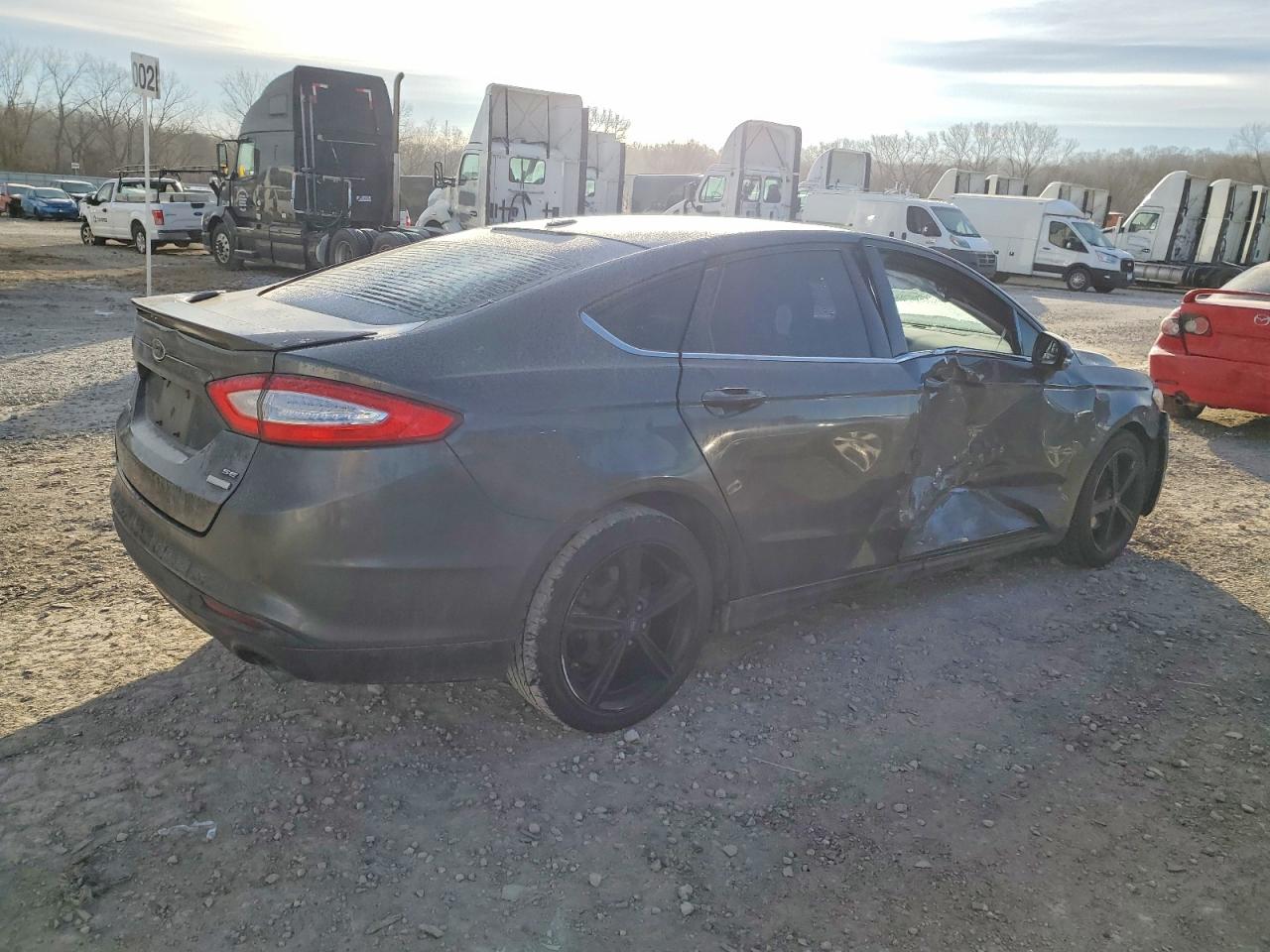 2016 FORD FUSION SE photo 3