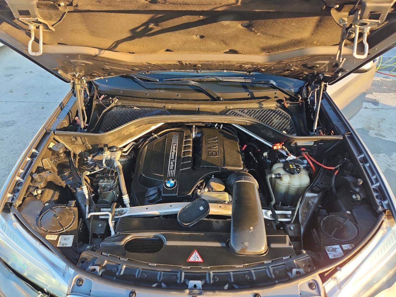 2016 BMW X5 SDRIVE35I photo 12