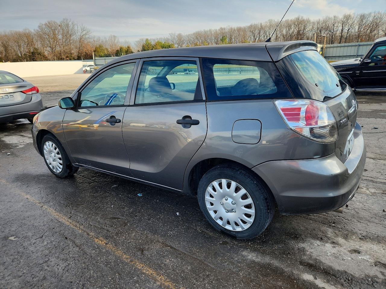 2006 TOYOTA COROLLA MATRIX XR photo 2